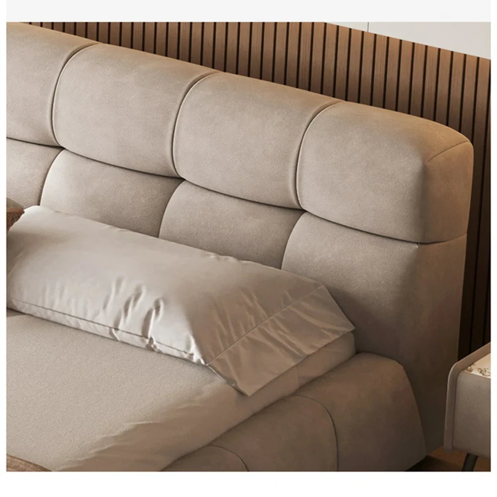 سرير مونيكا